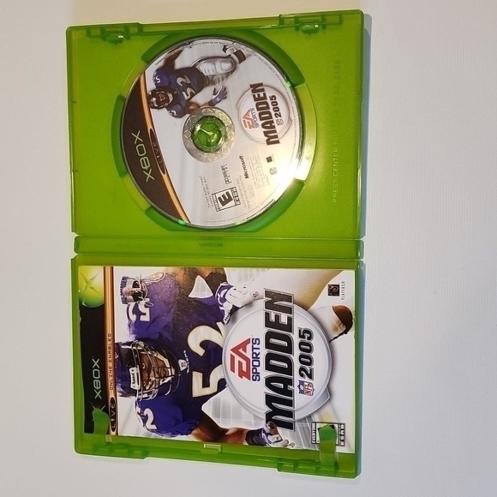 Madden NFL 2005 (Microsoft Xbox, 2004) Game With Manual - Picture 3 of 4